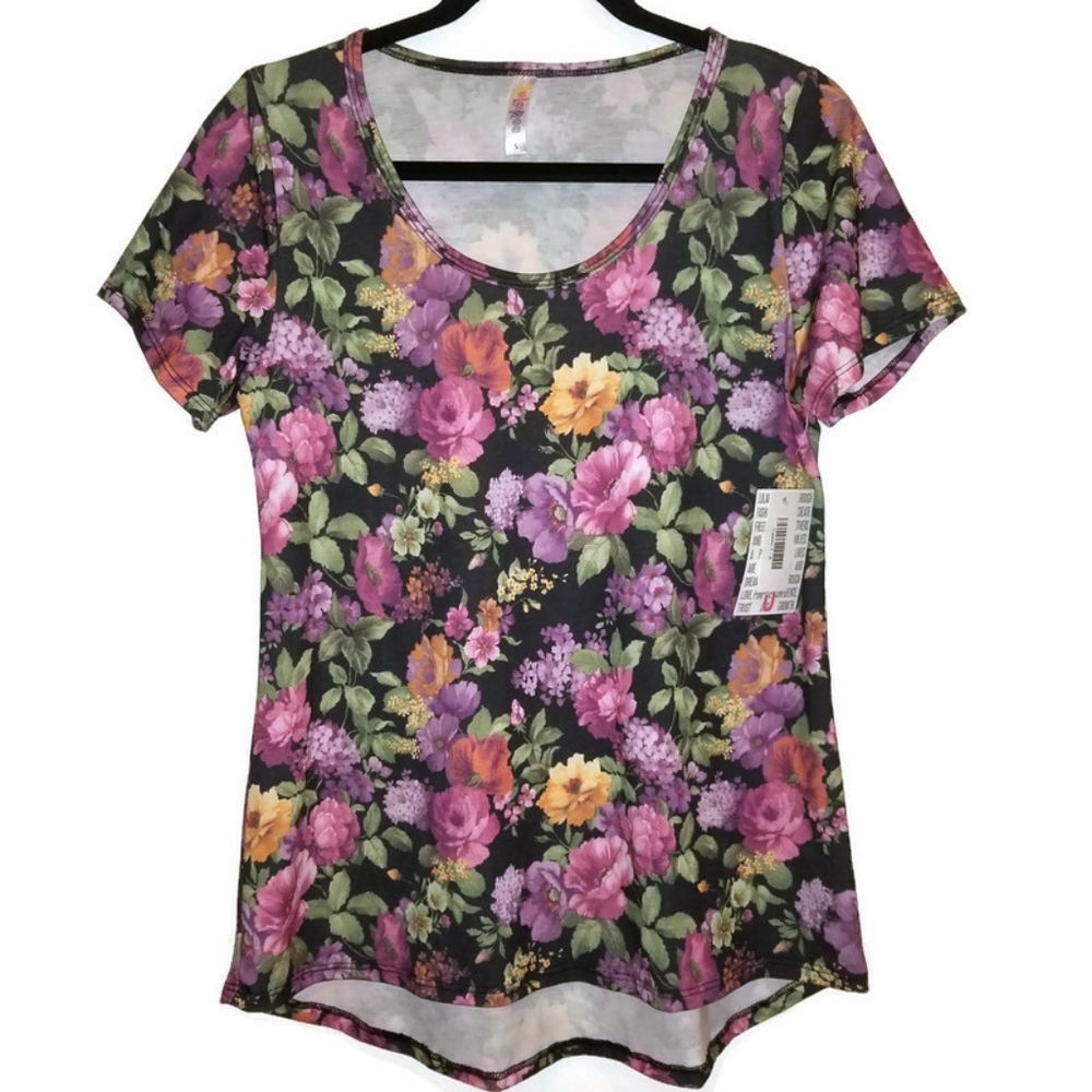 $3 Deal!!!!  NEW LuLaRoe Classic T floral shirt S